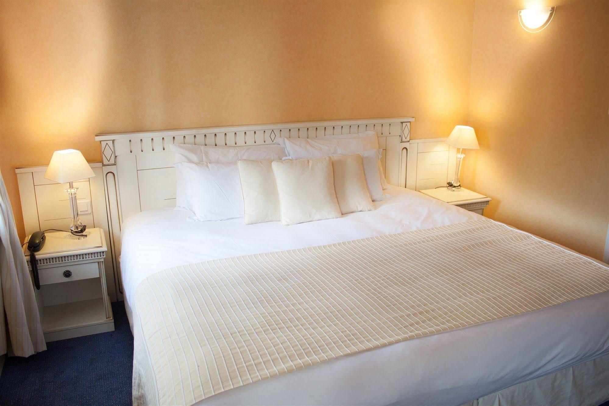 Hotel Riquet Тулуза Екстериор снимка